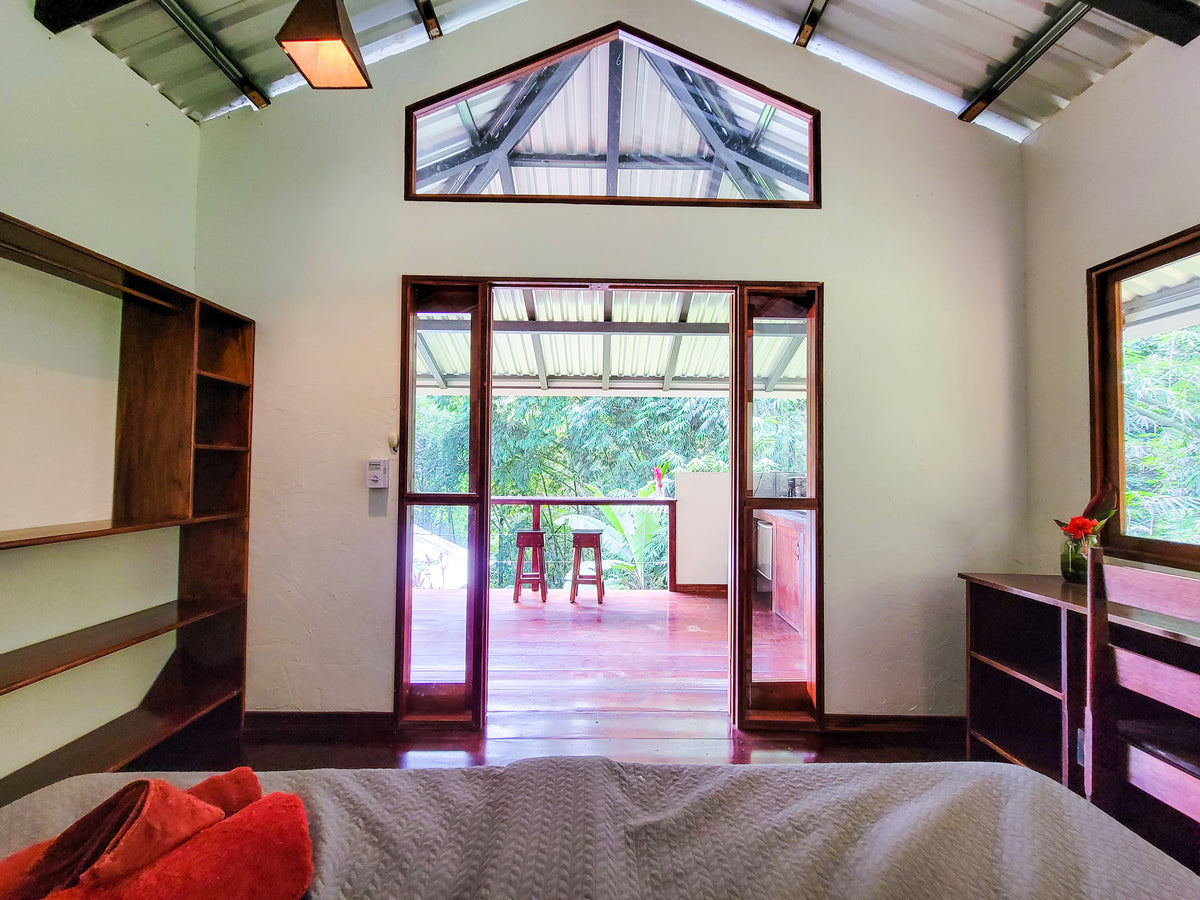 Painting in Paradise - Private Cabin A/C (Cielo, Puma, Pantera, Pava)