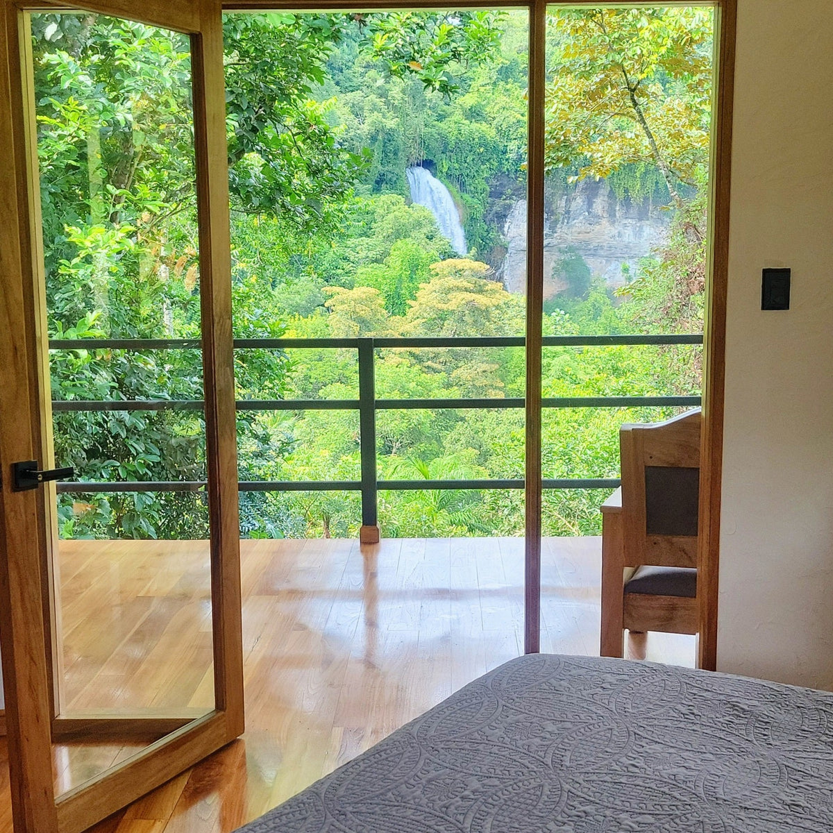 Casa Coyote Shared House- CR Retreat