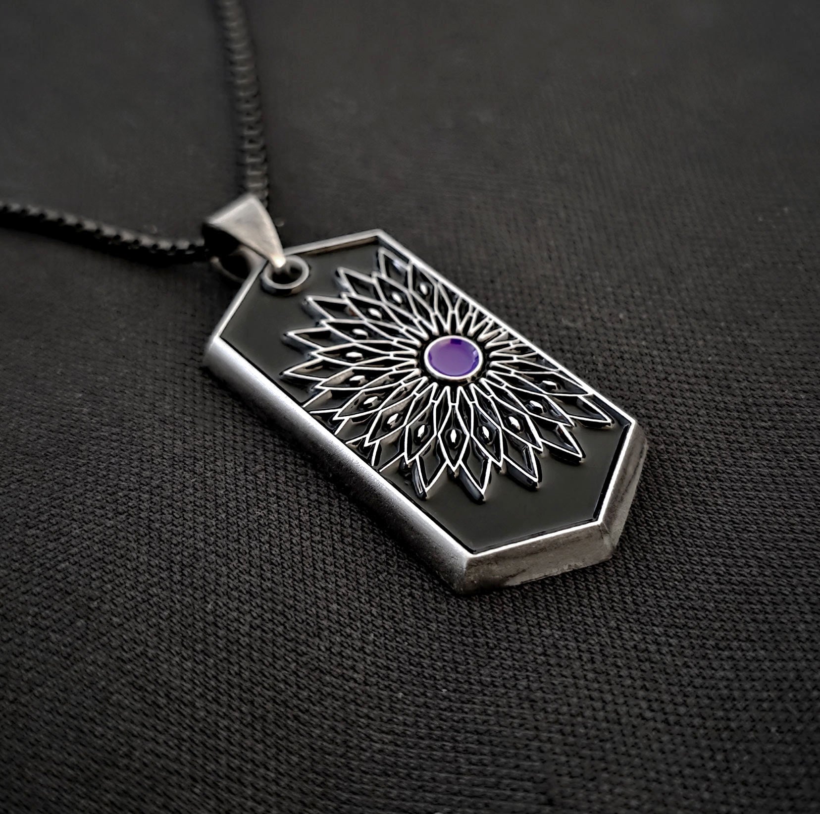 Bloom Noir Pendant by Threyda