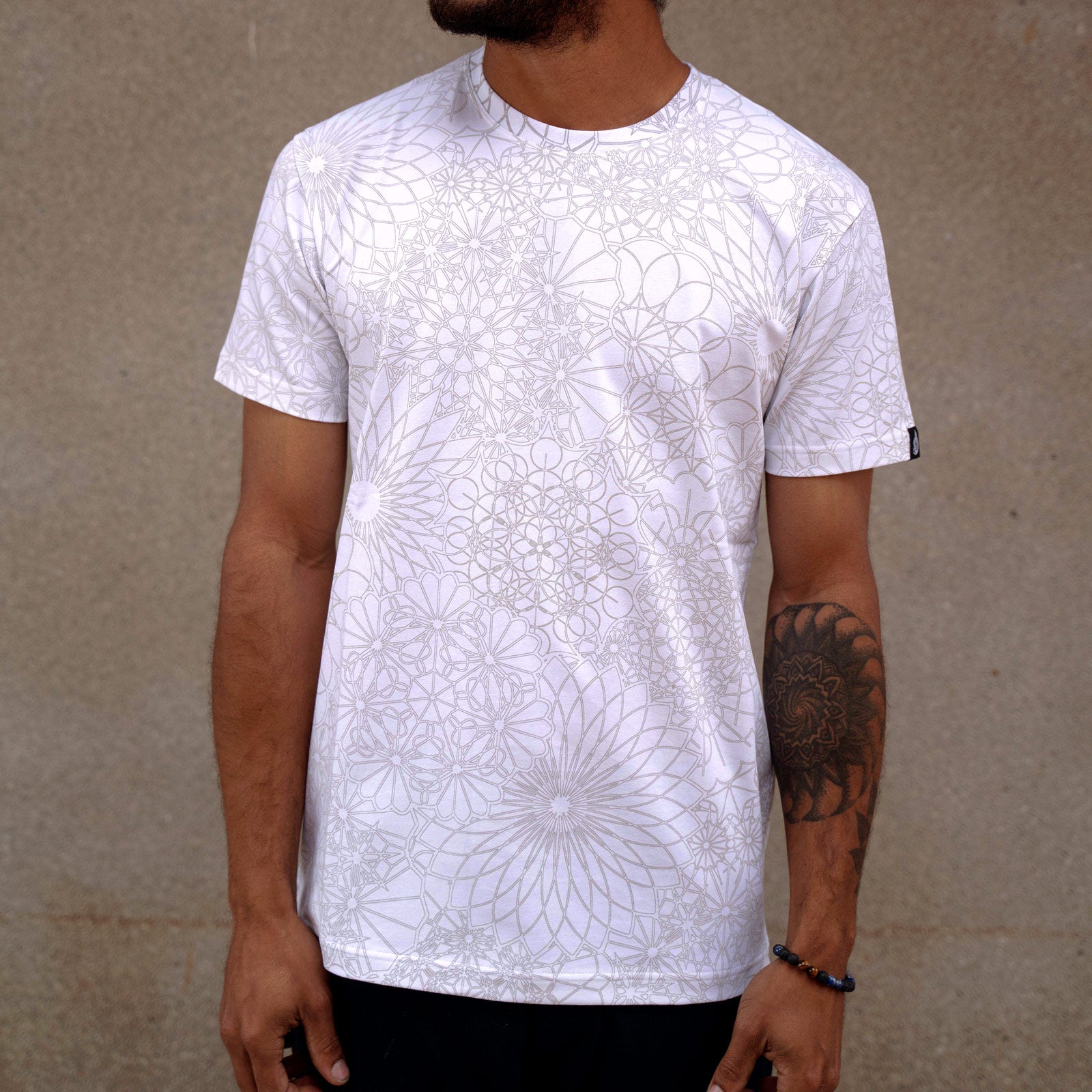 Desert Rose Full Coverage Screen Tee by Threyda