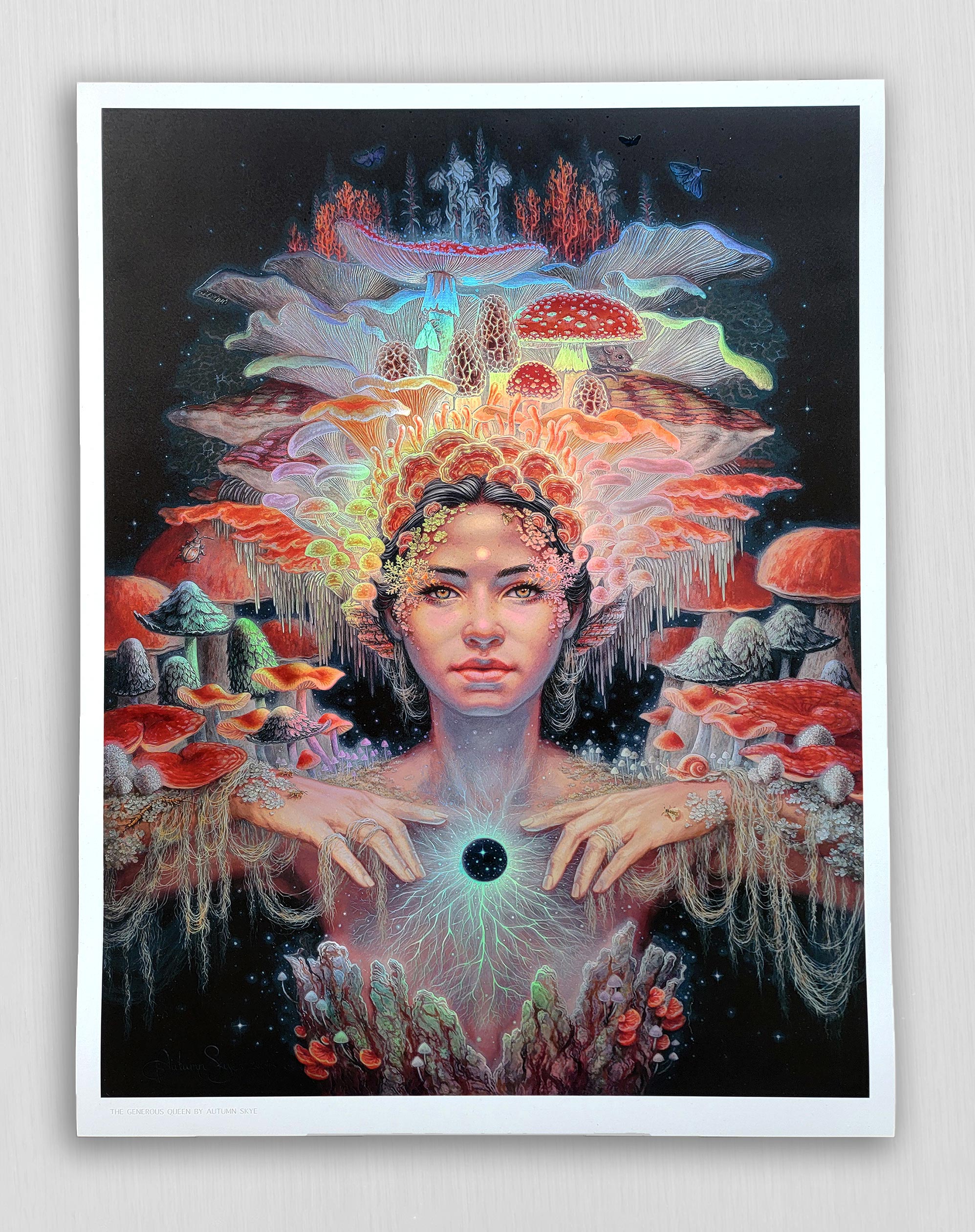 ハワード＆エリザベス・スミス★万華鏡 オータム／Autumn★作家 秋 The Generous Queen Embossed Holo Print by Autumn Skye - Threyda