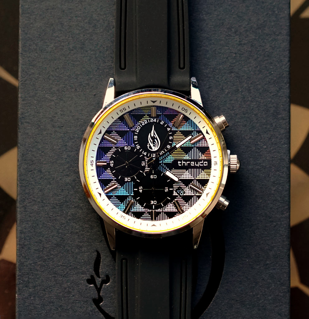 Pantone Watch by Threyda