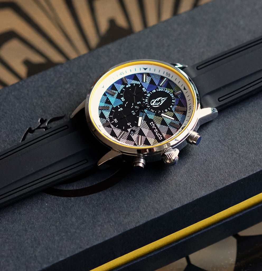 Pantone Watch by Threyda