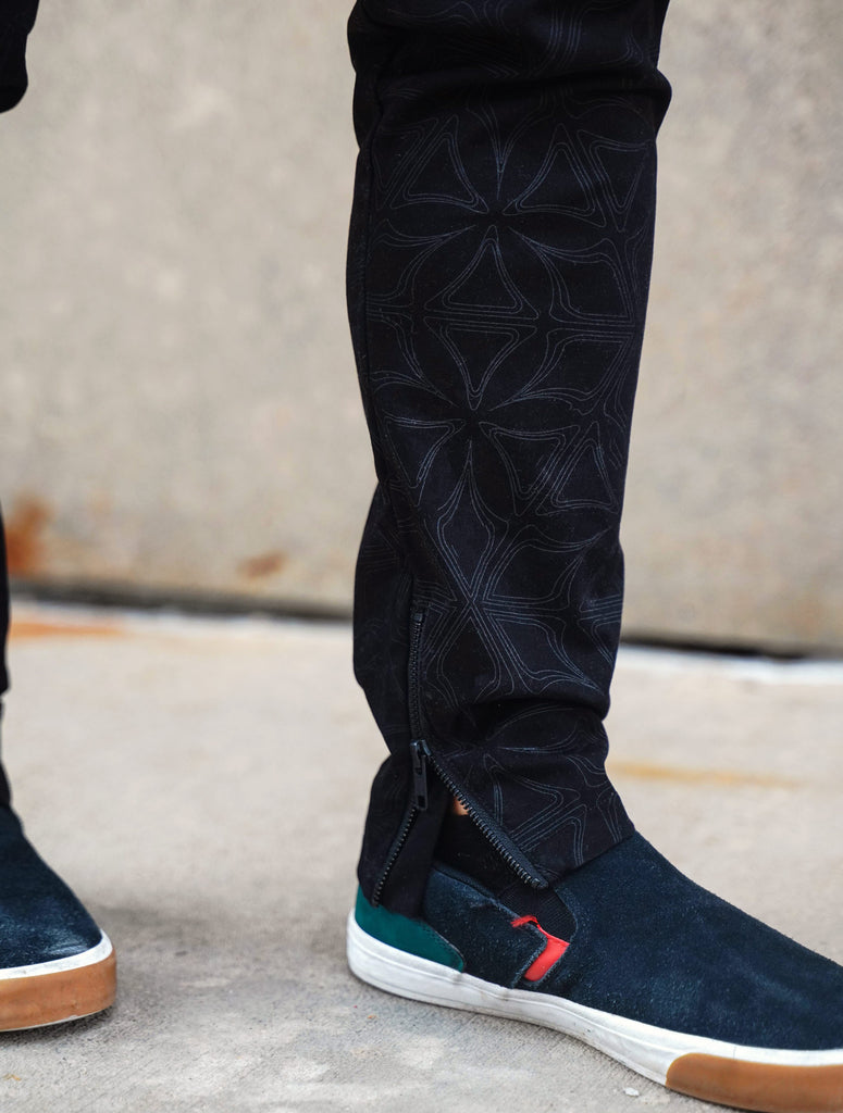 Temple Cargo Joggers by Threyda