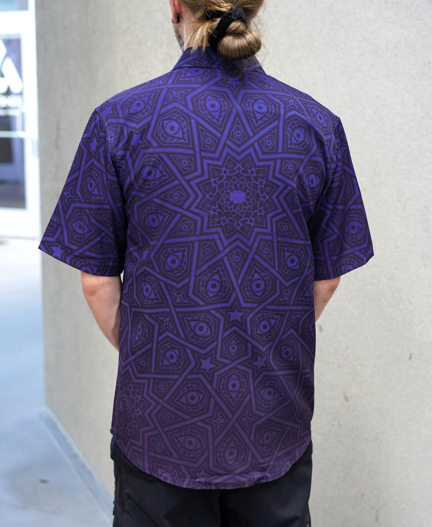 Needle Point Short Sleeve Button Down by Threyda