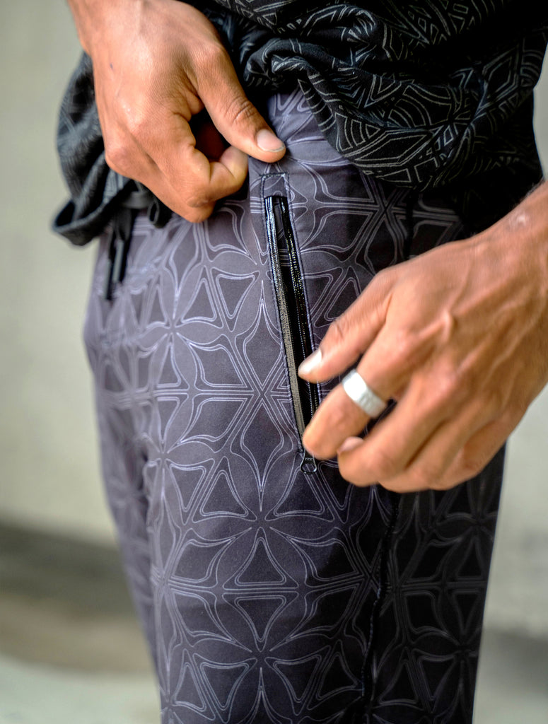 Synchronize Lightweight Stretch Joggers by Threyda