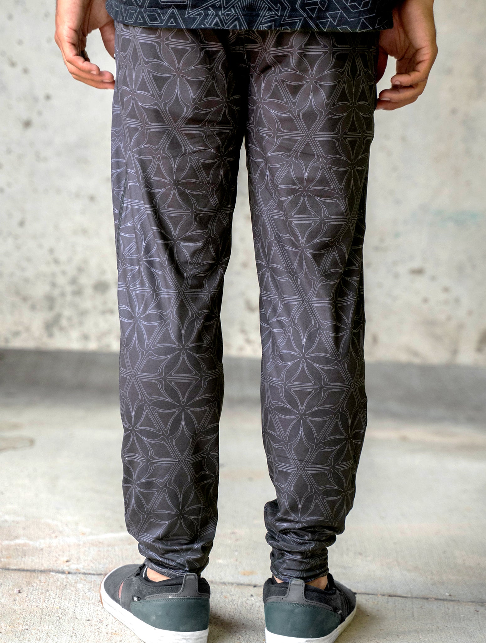 Synchronize Lightweight Stretch Joggers by Threyda