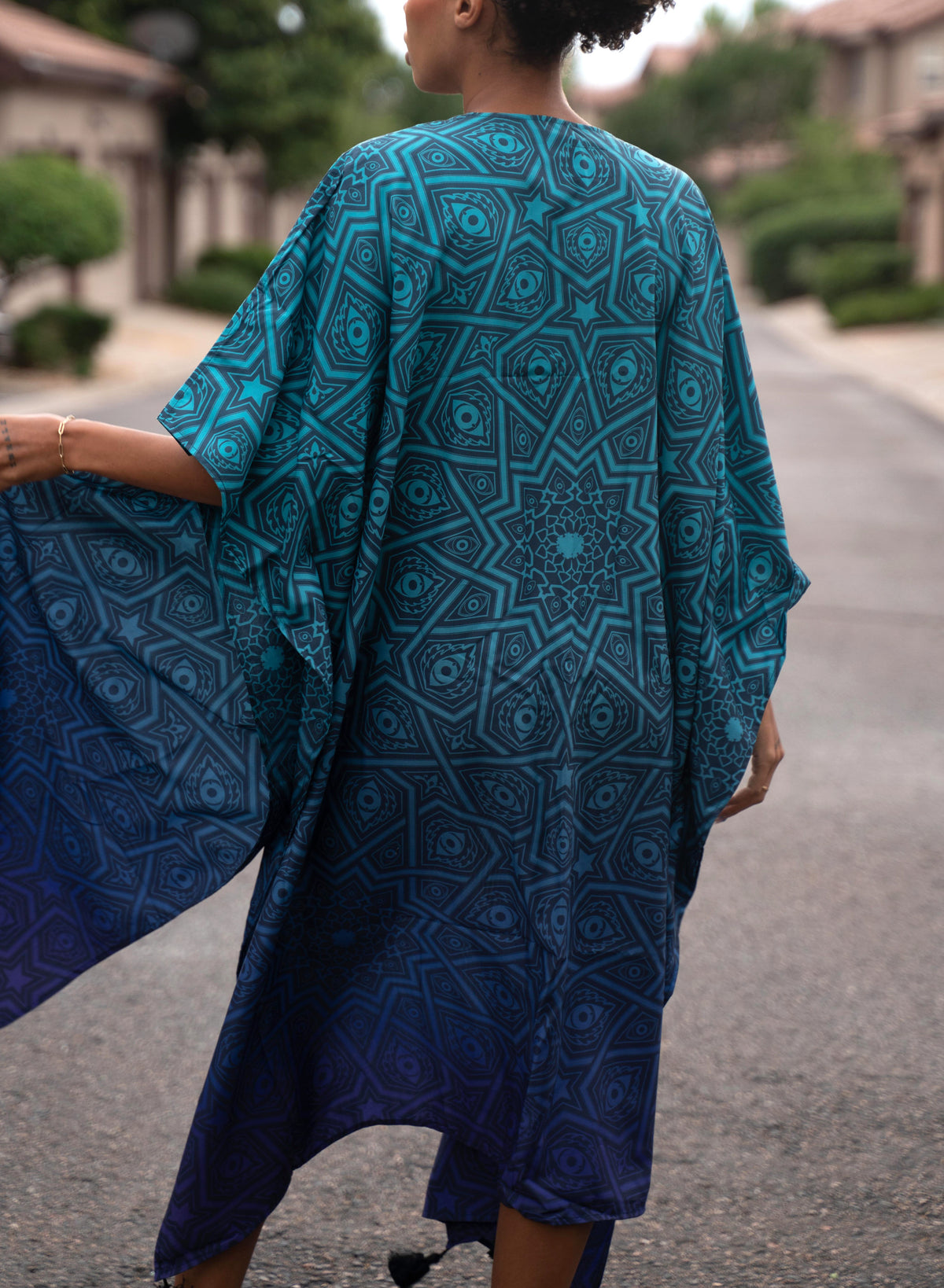 12 Point Long Kimono by Threyda