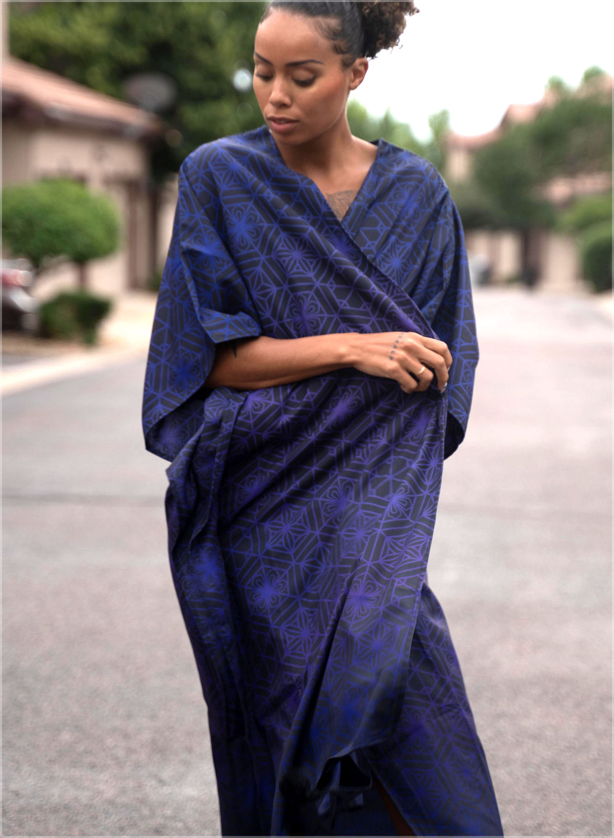 Alignment Long Kimono by Threyda