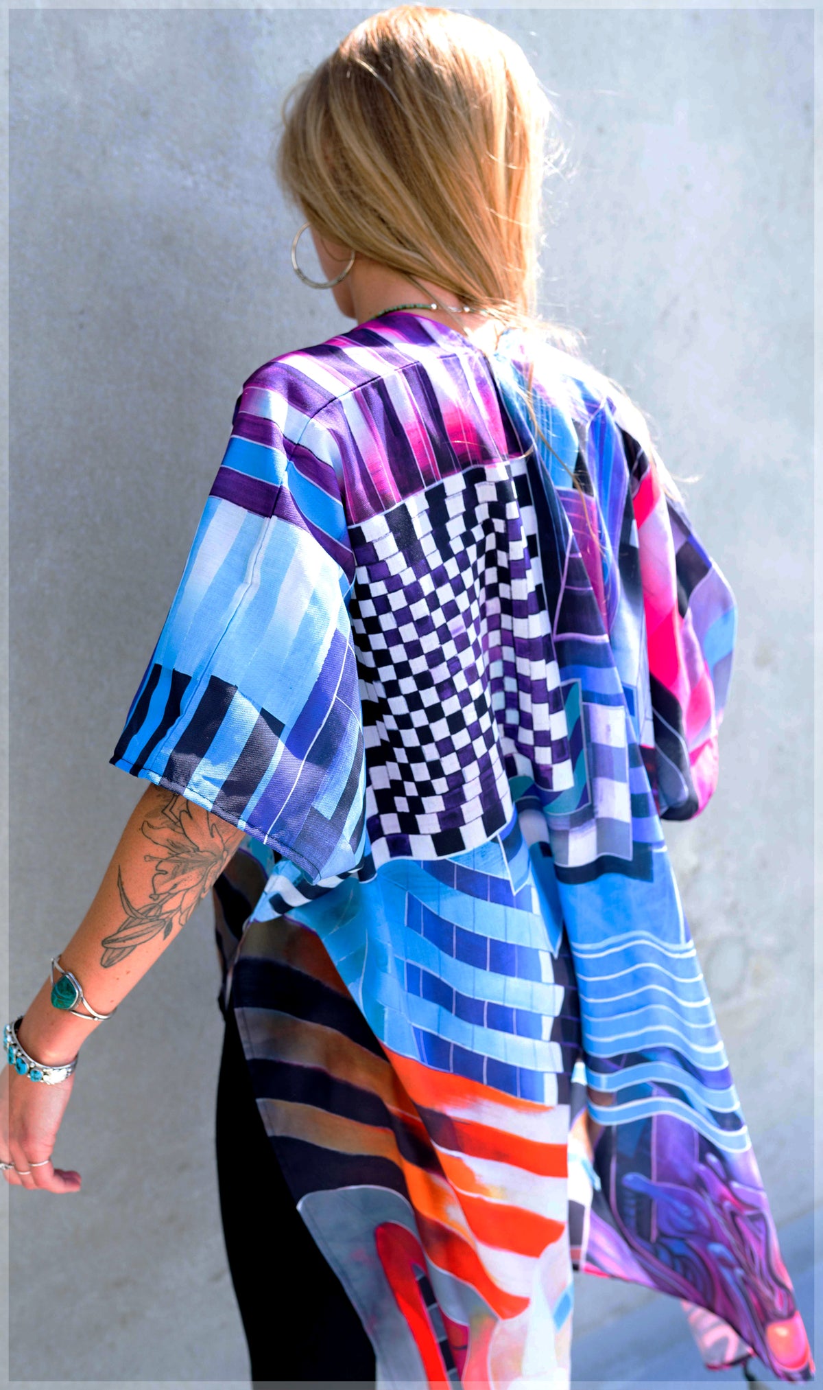 Bandwidth Short Kimono by Apex