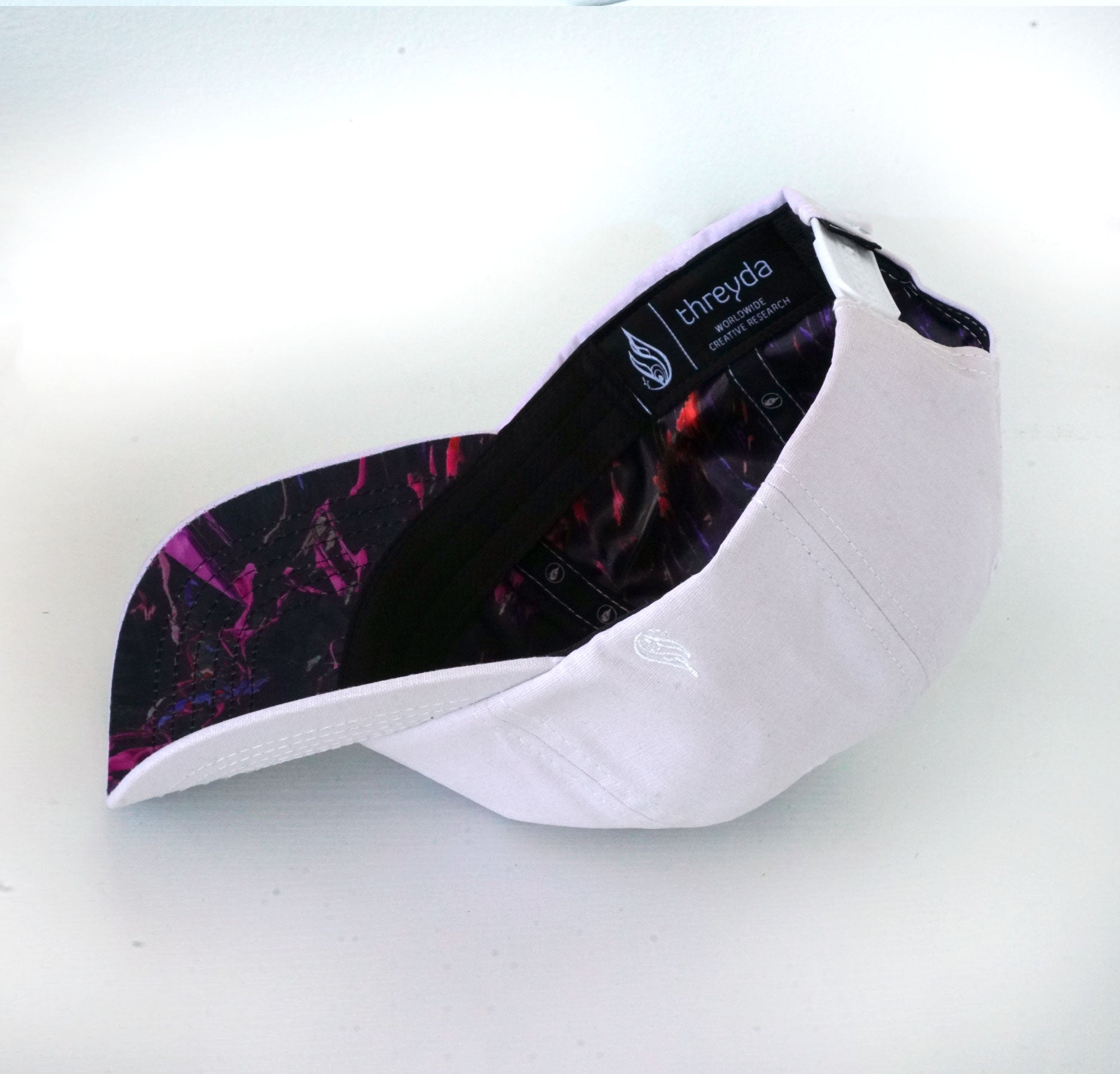 White UV Color-Shifting Snapback Hat by Threyda