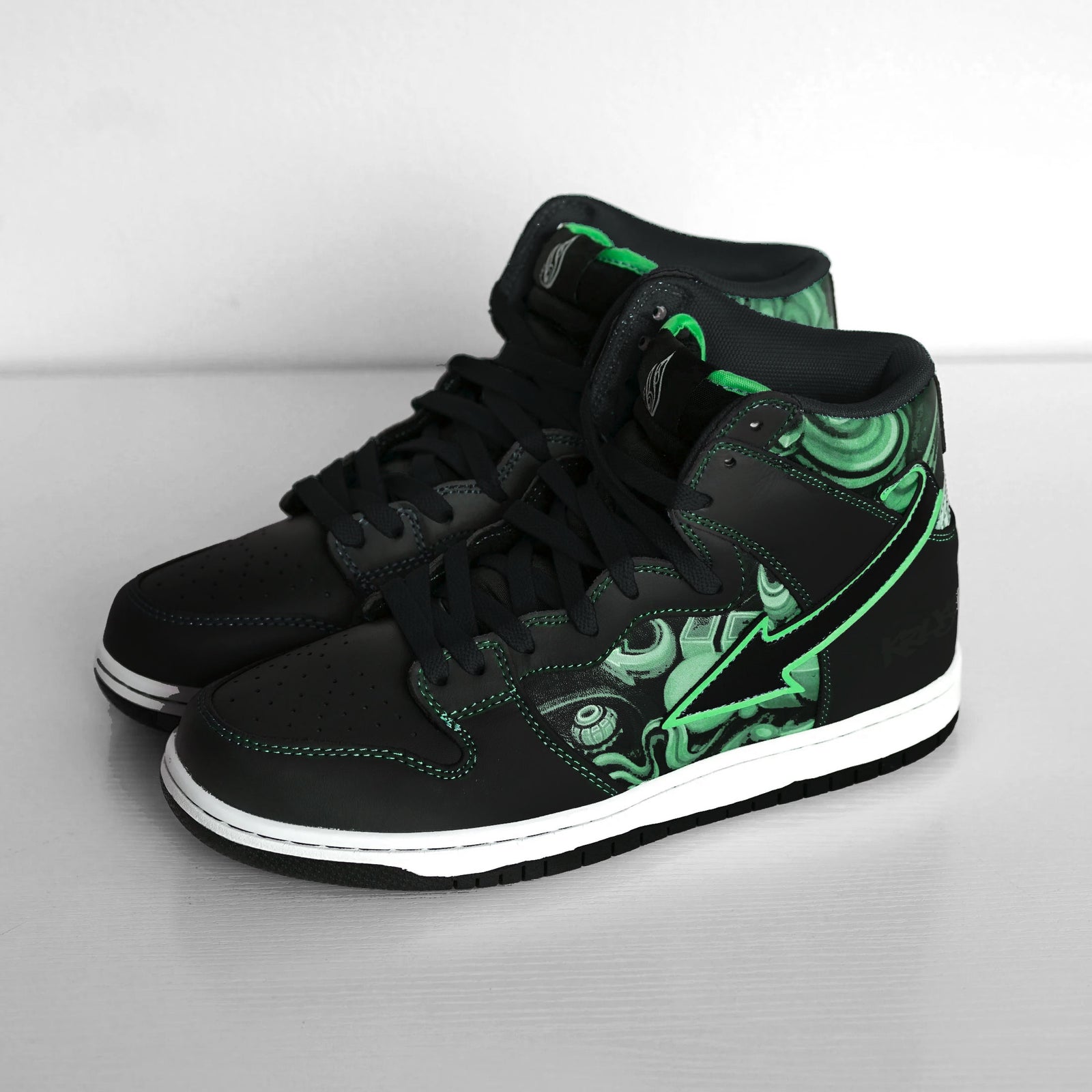 Virola Midnight High Top Shoes by Stephen Kruse