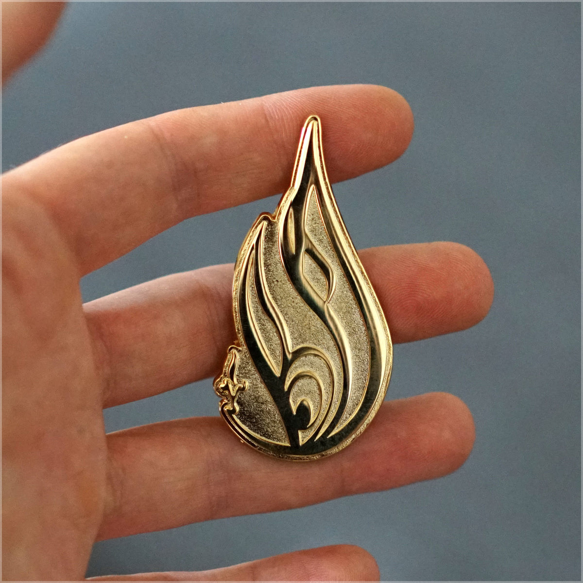Threyda Insignia Pin