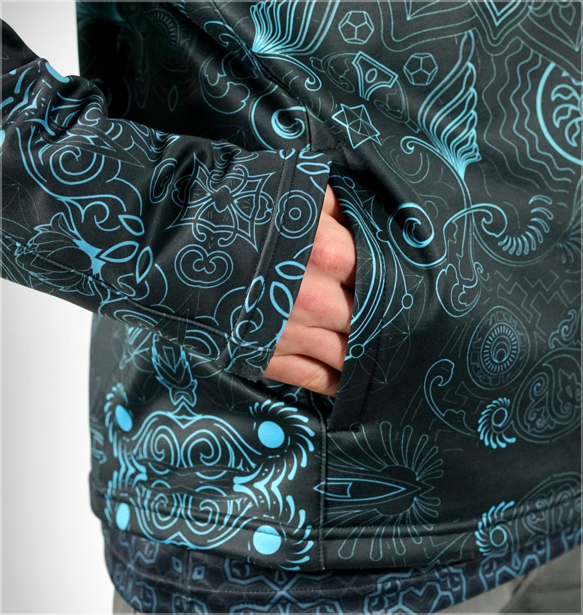 Arc Midweight Pullover Hoodie by Mugwort