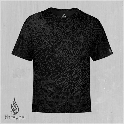 Santra Full Coverage Screen Tee by Threyda